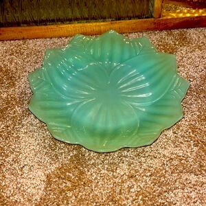 JADEITE LOTUS 40-50’S plate